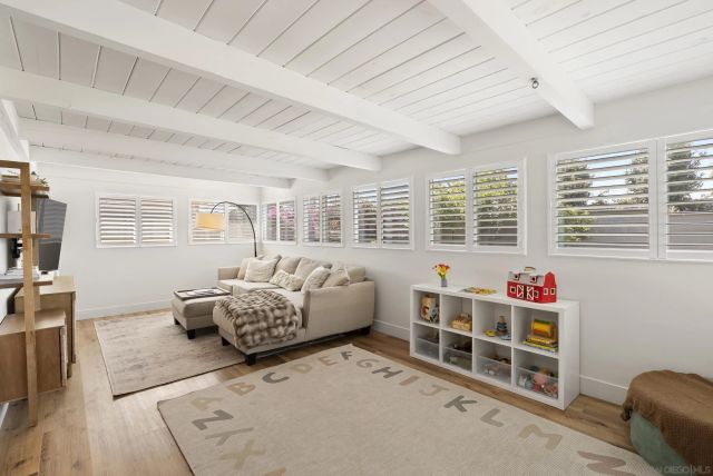 825 Hickory Ct, Imperial Beach, CA 91932