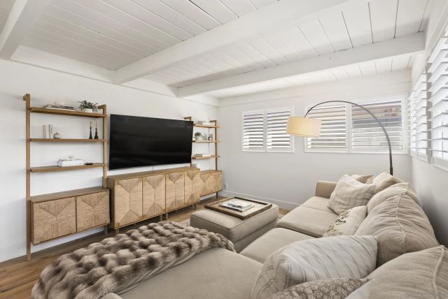 825 Hickory Ct, Imperial Beach, CA 91932