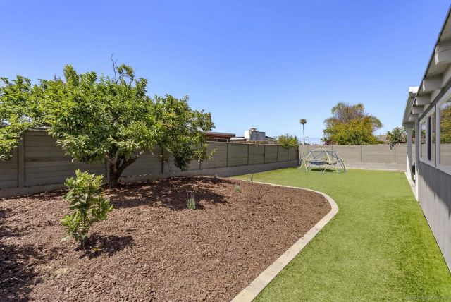 825 Hickory Ct, Imperial Beach, CA 91932