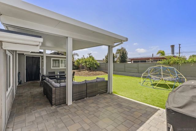 825 Hickory Ct, Imperial Beach, CA 91932