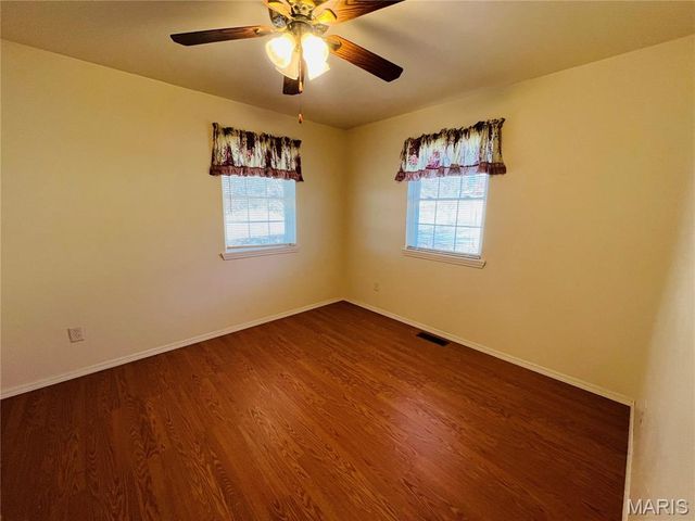 310 W Howard Drive, Puxico, MO 63960