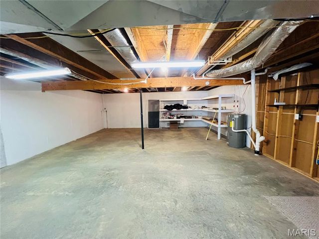 310 W Howard Drive, Puxico, MO 63960