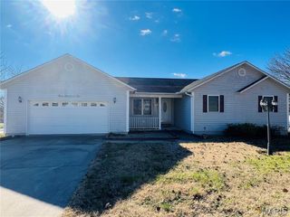 310 W Howard Drive, Puxico, MO 63960