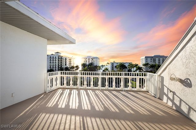 1200 Gulf Shore BLVD N 503, Naples, FL 34102
