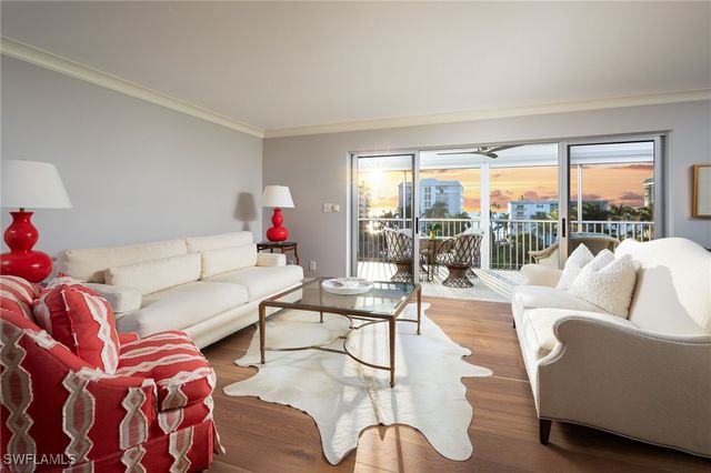1200 Gulf Shore BLVD N 503, Naples, FL 34102