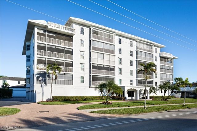1200 Gulf Shore BLVD N 503, Naples, FL 34102