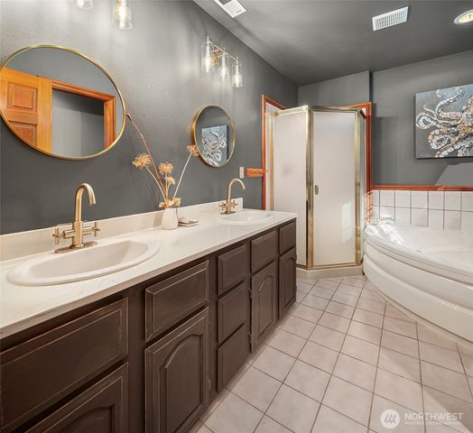 11703 Vashon Highway SW, Vashon, WA 98070