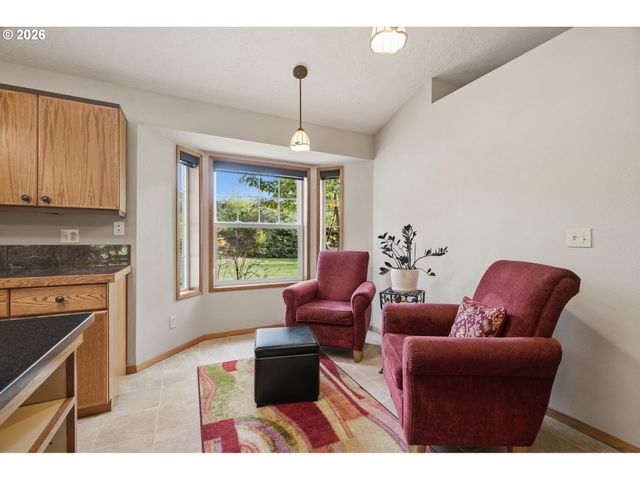16081 S MOORE Rd, Oregon City, OR 97045