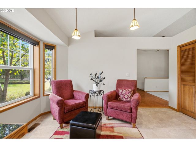 16081 S MOORE Rd, Oregon City, OR 97045