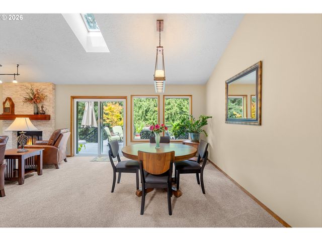 16081 S MOORE Rd, Oregon City, OR 97045