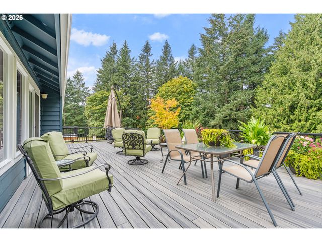 16081 S MOORE Rd, Oregon City, OR 97045