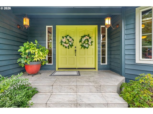 16081 S MOORE Rd, Oregon City, OR 97045