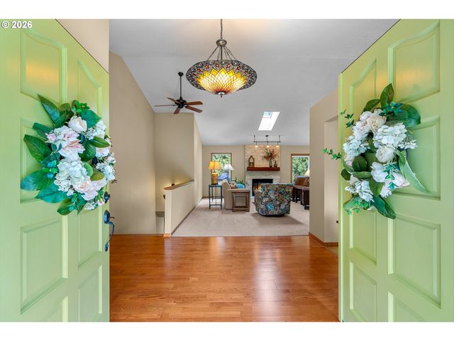 16081 S MOORE Rd, Oregon City, OR 97045