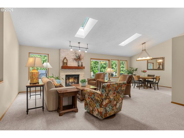 16081 S MOORE Rd, Oregon City, OR 97045