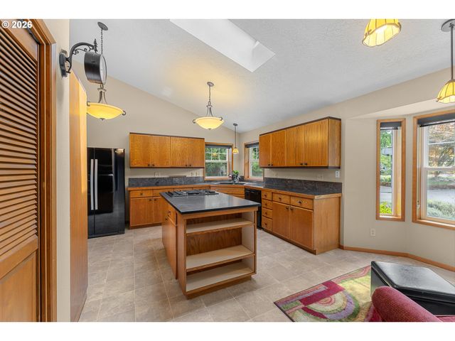 16081 S MOORE Rd, Oregon City, OR 97045