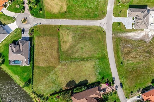 18373 Royal Hammock BLVD, Naples, FL 34114