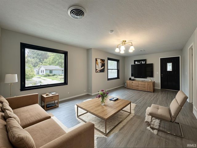 2329 N DELPHOS Street, Kokomo, IN 46901