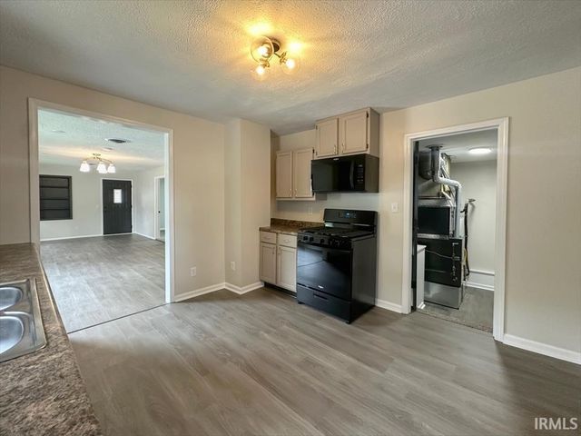 2329 N DELPHOS Street, Kokomo, IN 46901