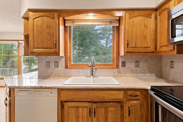 8700 W 113th Street, Overland Park, KS 66210