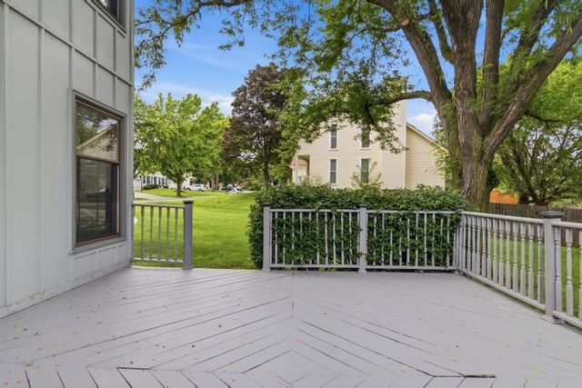 8700 W 113th Street, Overland Park, KS 66210