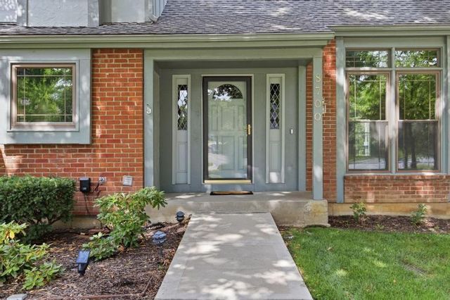 8700 W 113th Street, Overland Park, KS 66210