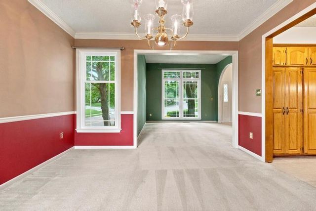 8700 W 113th Street, Overland Park, KS 66210