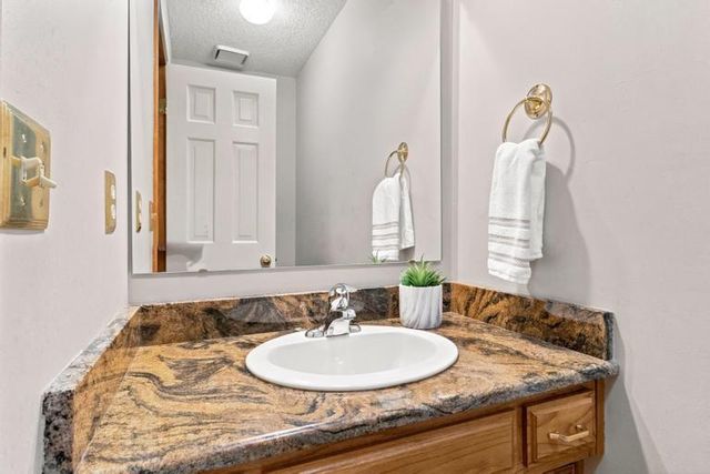 8700 W 113th Street, Overland Park, KS 66210