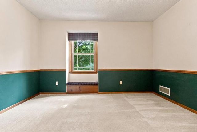 8700 W 113th Street, Overland Park, KS 66210