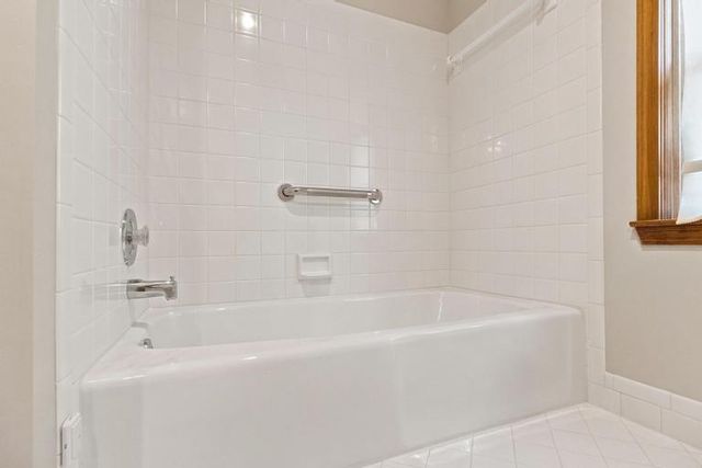 8700 W 113th Street, Overland Park, KS 66210