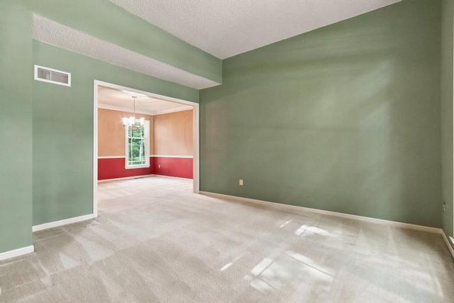 8700 W 113th Street, Overland Park, KS 66210