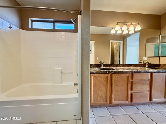 5462 N 77TH Drive, Glendale, AZ 85303