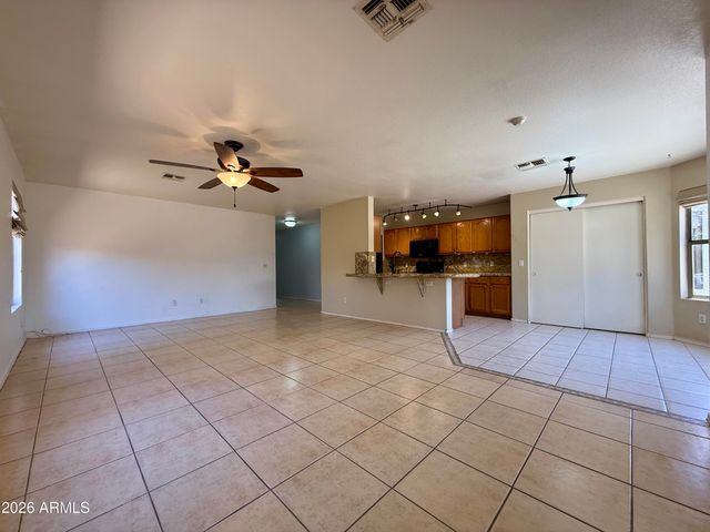 5462 N 77TH Drive, Glendale, AZ 85303