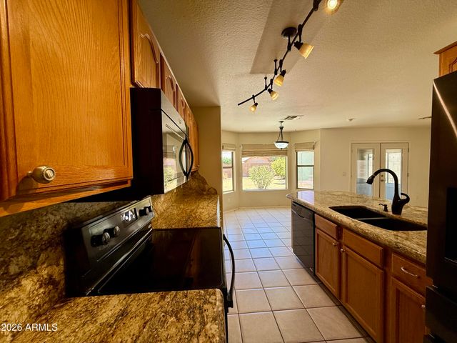 5462 N 77TH Drive, Glendale, AZ 85303