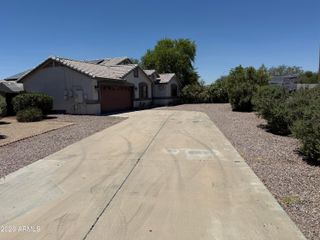 5462 N 77TH Drive, Glendale, AZ 85303