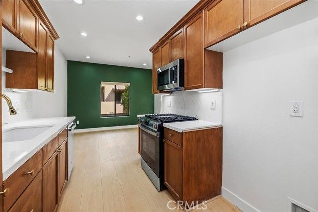 1045 Villorrio, Palm Springs, CA 92262