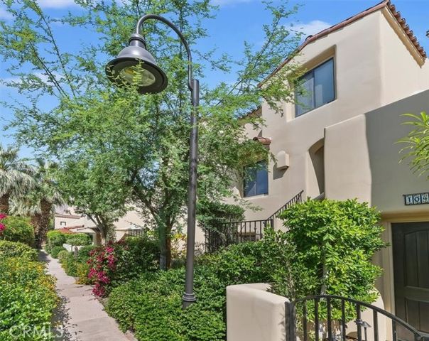 1045 Villorrio, Palm Springs, CA 92262