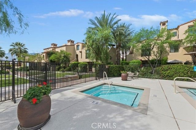 1045 Villorrio, Palm Springs, CA 92262