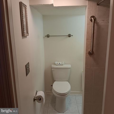 6948 BROENING RD, Baltimore, MD 21222