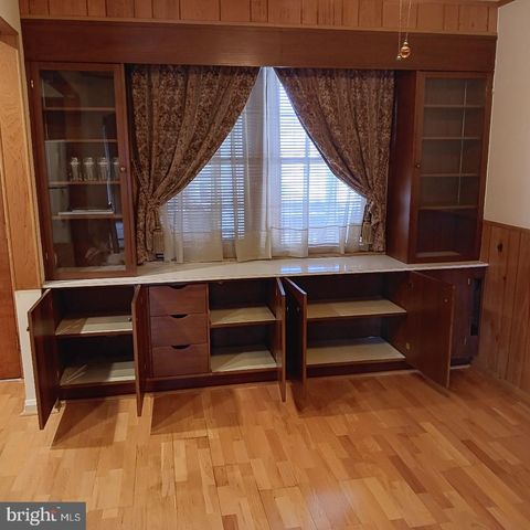 6948 BROENING RD, Baltimore, MD 21222