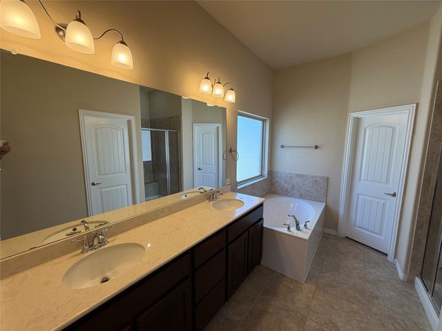 3912 Gennaker Drive, Denton, TX 76210