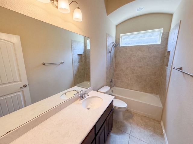 3912 Gennaker Drive, Denton, TX 76210