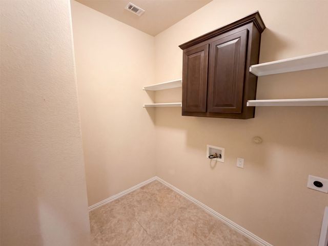 3912 Gennaker Drive, Denton, TX 76210