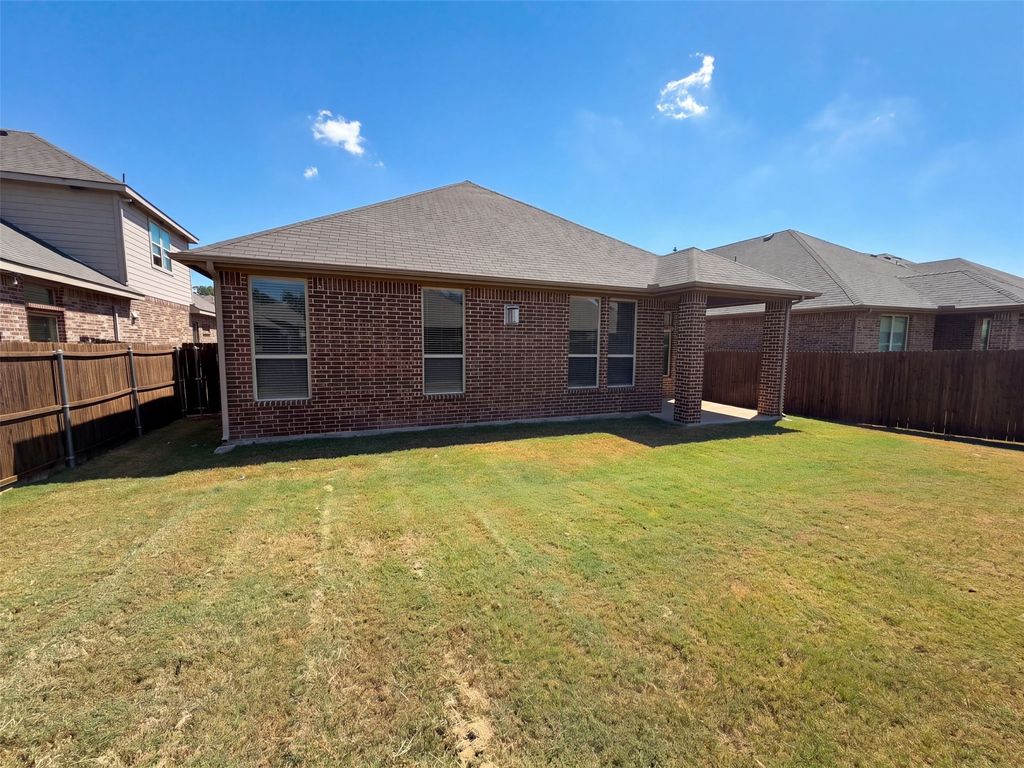 3912 Gennaker Drive, Denton, TX 76210 — photo 5
