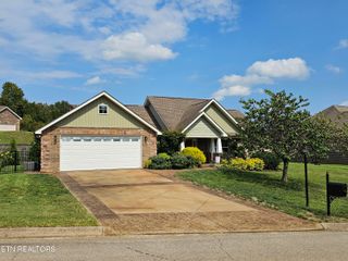 5920 Whisper Ridge Lane, Corryton, TN 37721