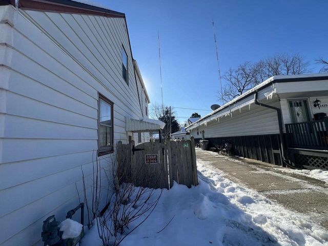 1409 W Custer AVENUE, Milwaukee, WI 53209