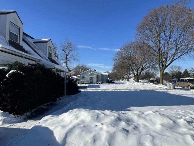 1409 W Custer AVENUE, Milwaukee, WI 53209