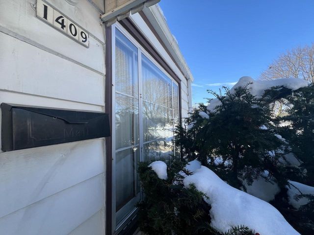 1409 W Custer AVENUE, Milwaukee, WI 53209