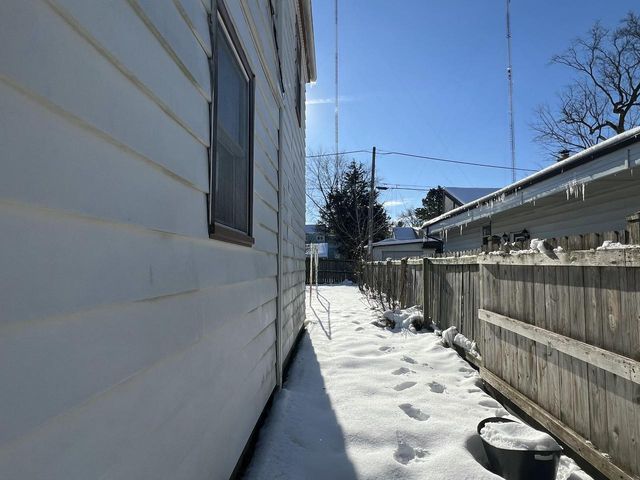 1409 W Custer AVENUE, Milwaukee, WI 53209