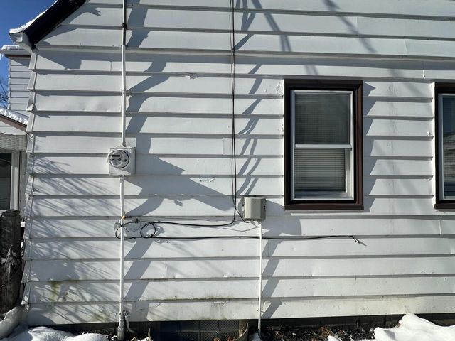 1409 W Custer AVENUE, Milwaukee, WI 53209