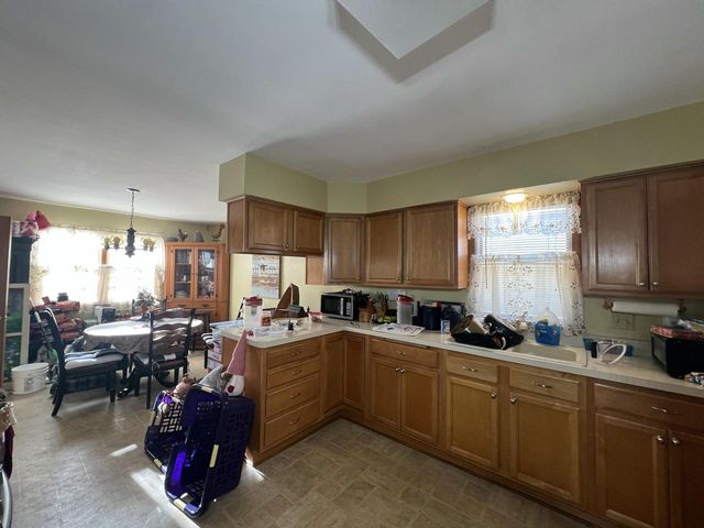 1409 W Custer AVENUE, Milwaukee, WI 53209